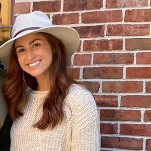 Meet your Posher, Anaisa